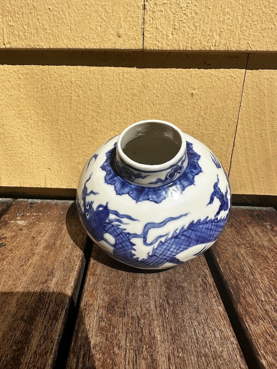 023 06 Dragon Vase 6